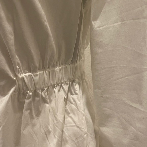 Banana Republic Women’s button up top - Picture 3 of 4